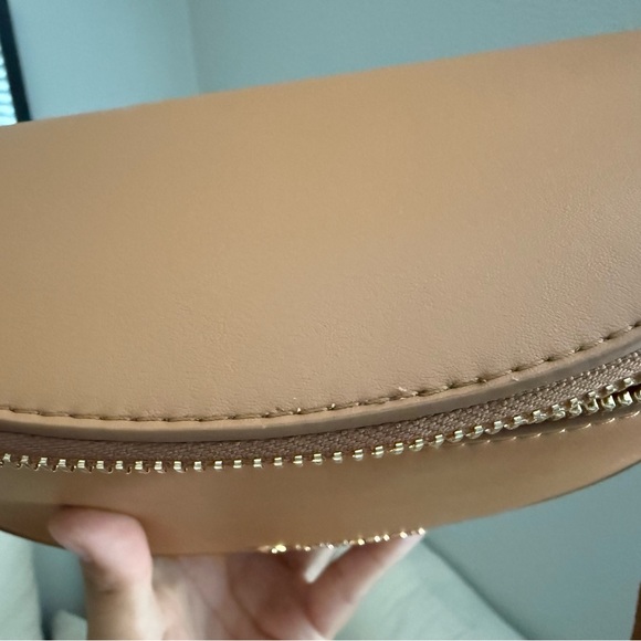 Lululemon crossbody bag - Picture 9 of 9